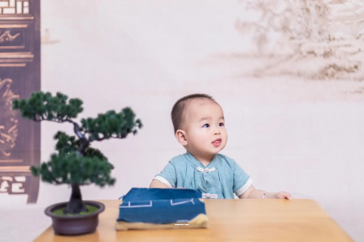 靖边宝宝喊肚子疼怎么回事